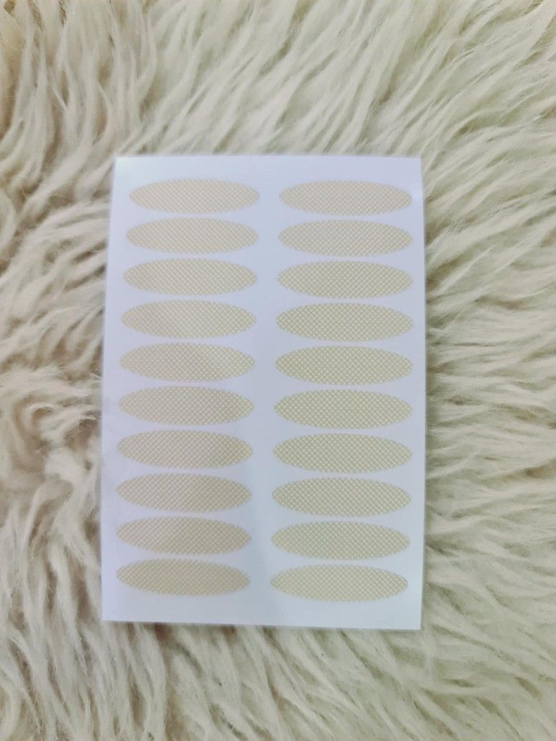 Eyelid tape (Category: Makeup) located in Quezon City. Submitted by floreskari78555 (Listing ID 1314358805, Image 3). Description: eyelid tape 3 designs available 20 php per pad.