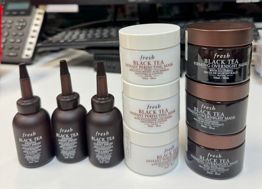 新品未開封* Fresh B la c k Tea Mask