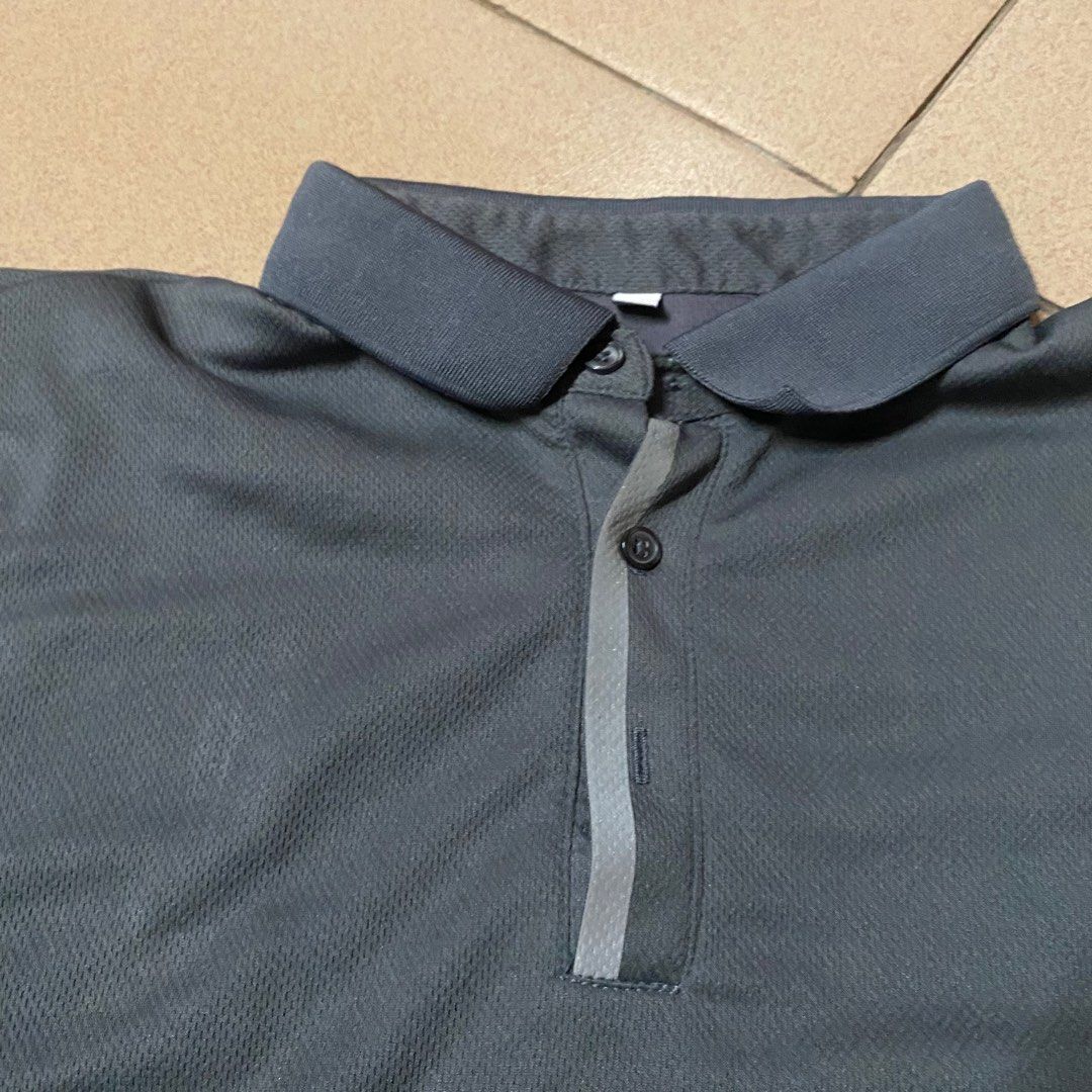 Gray polo shirt (Category: Tshirts & Polo Shirts ) located in San Pedro. Submitted by ranze (Listing ID 1314265173, Image 3). Description: Grey black polo.