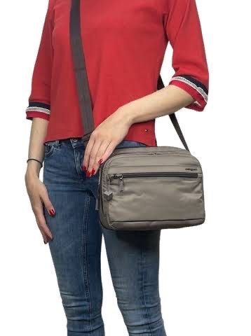 HEDGREN Inner City Shoulderbag (Category: Sling Bags) located in Bauang. Submitted by jasperjohn (Listing ID 1314343016, Image 2). Description: .