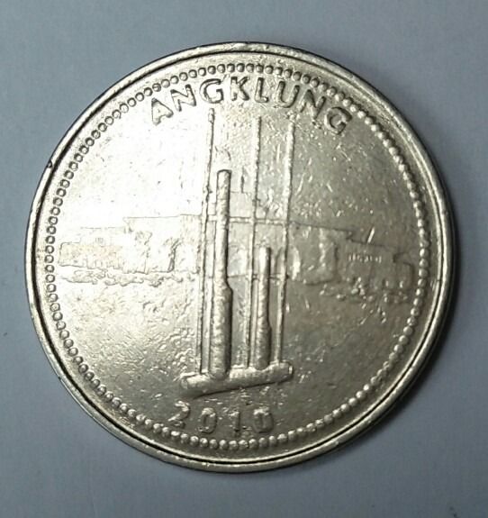 Indonesian 1000 Rupiah 2010 (Category: Currency) located in Cabanatuan. Submitted by maui1961 (Listing ID 1314183616, Image 2). Description: .