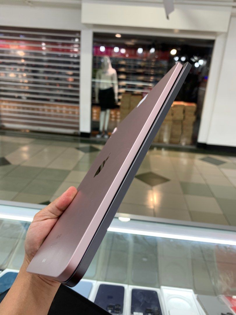 iPad Air 5th Gen. 256gb wifi (Category: iPad) located in Manila. Submitted by arzillah (Listing ID 1314182714, Image 2). Description: iPad Air 5th Gen. 256gb Wifi only Ntc approve Slightly use No dents No issue No scratches All working Open for COD/COP + SF Manila area (sameday delivery) Province area (via LBC) required DP to avoid cancellations Physical store: Greenhills Shopping Center, 2ndfloor, stall#: Ai 11 Contact#: 09482217224 Page: Arzill