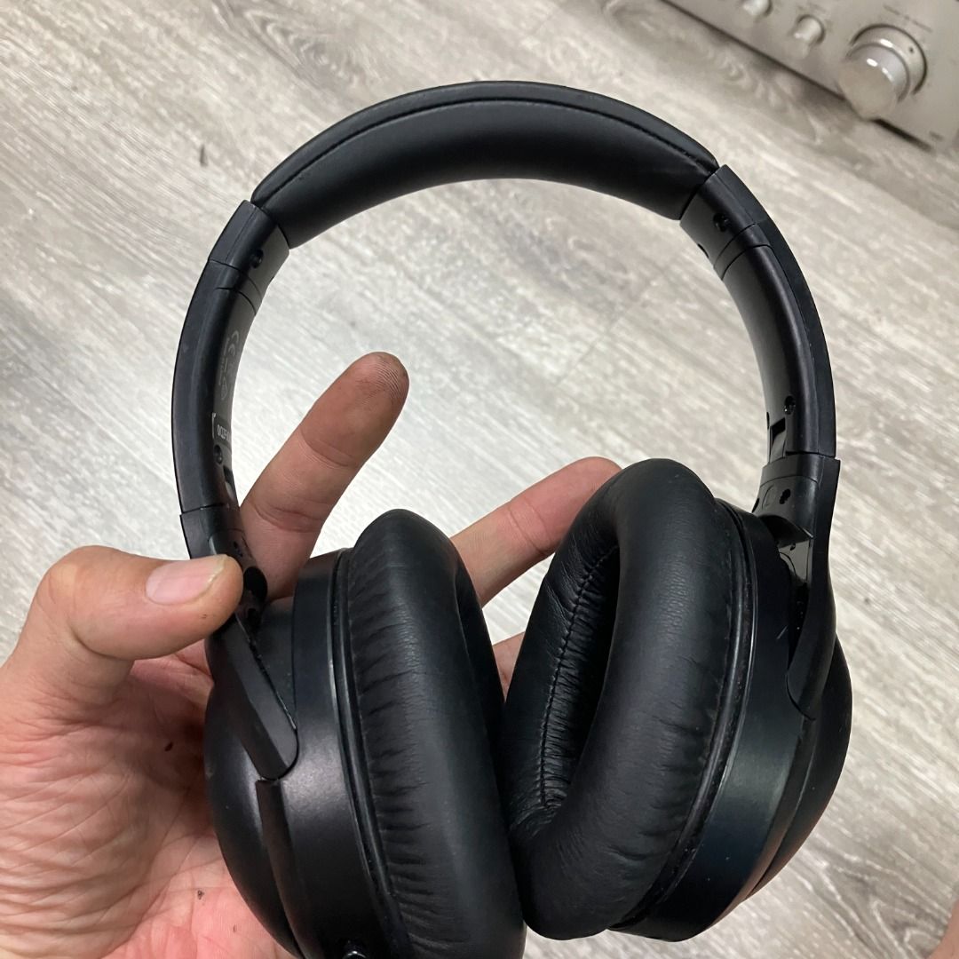 iTeknic IK BH002 Active Noise Cancelling Headphones