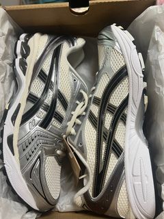 （分類：）位於 。 由 shoe_______ 提交（商品編號 1314265724，圖片 1）。簡介： 。