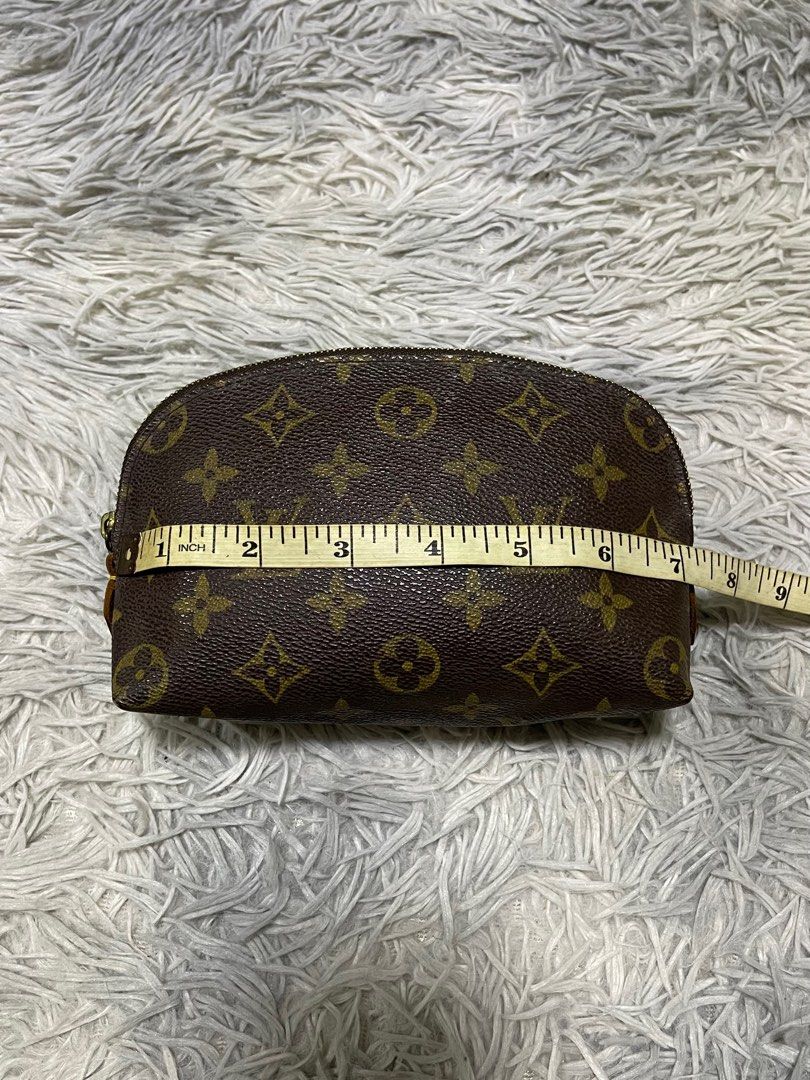 LV Monogram Makeup Pouch (Category: Luxury Bags & Wallets) located in Bauang. Submitted by jasperjohn (Listing ID 1314344280, Image 3). Description: CA0052 Made in Spain.