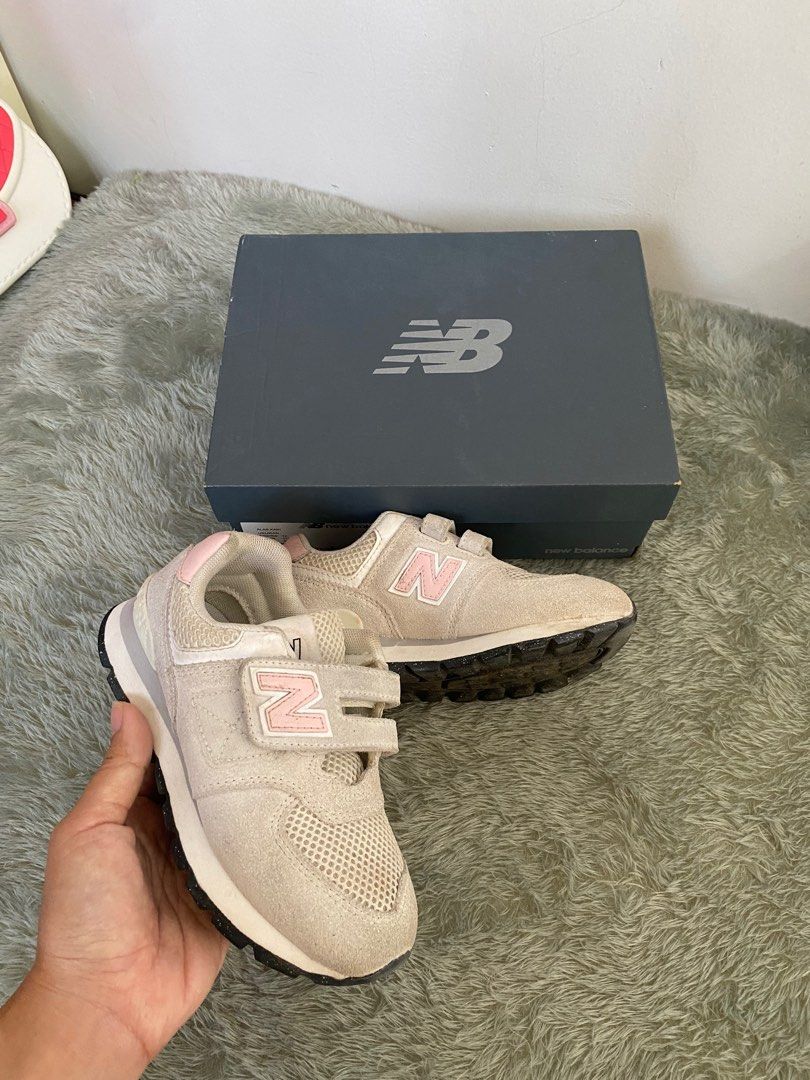 Sepatu New New Balance 374 Gelb Sepatu New New Balance 574 30