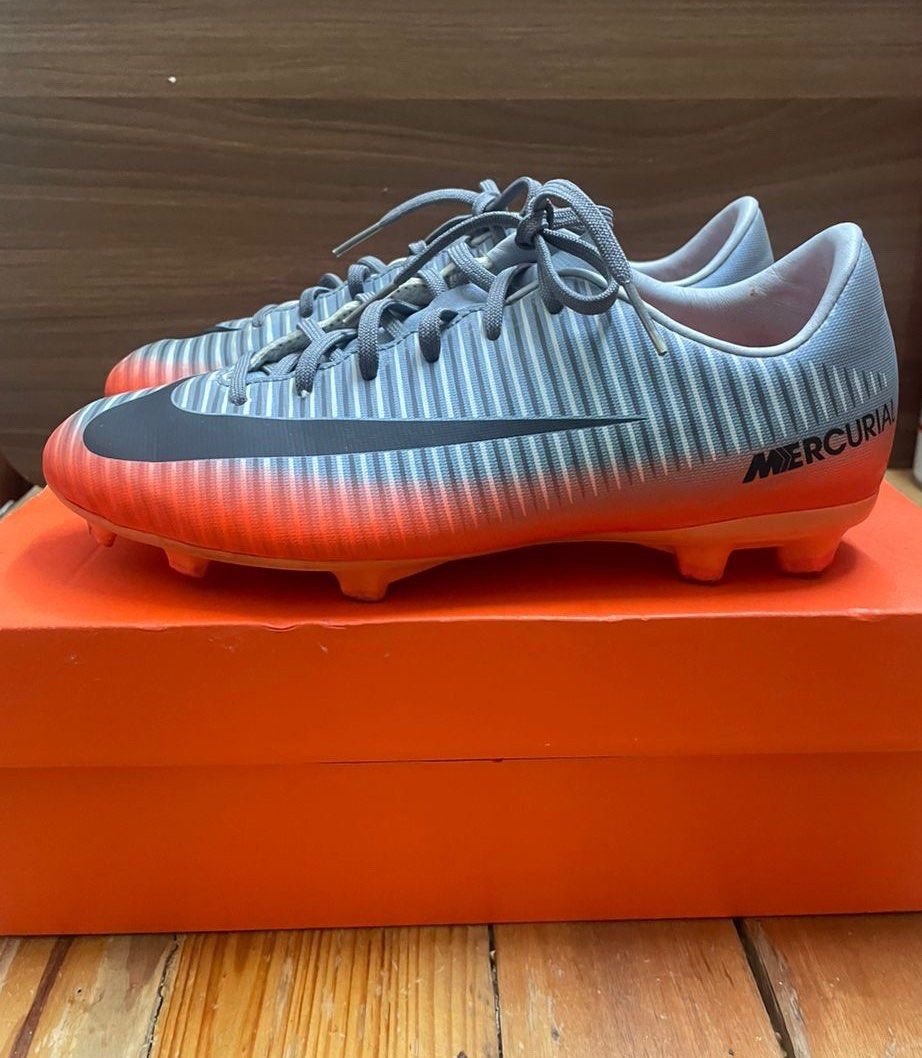 Kasut bola cr7 top