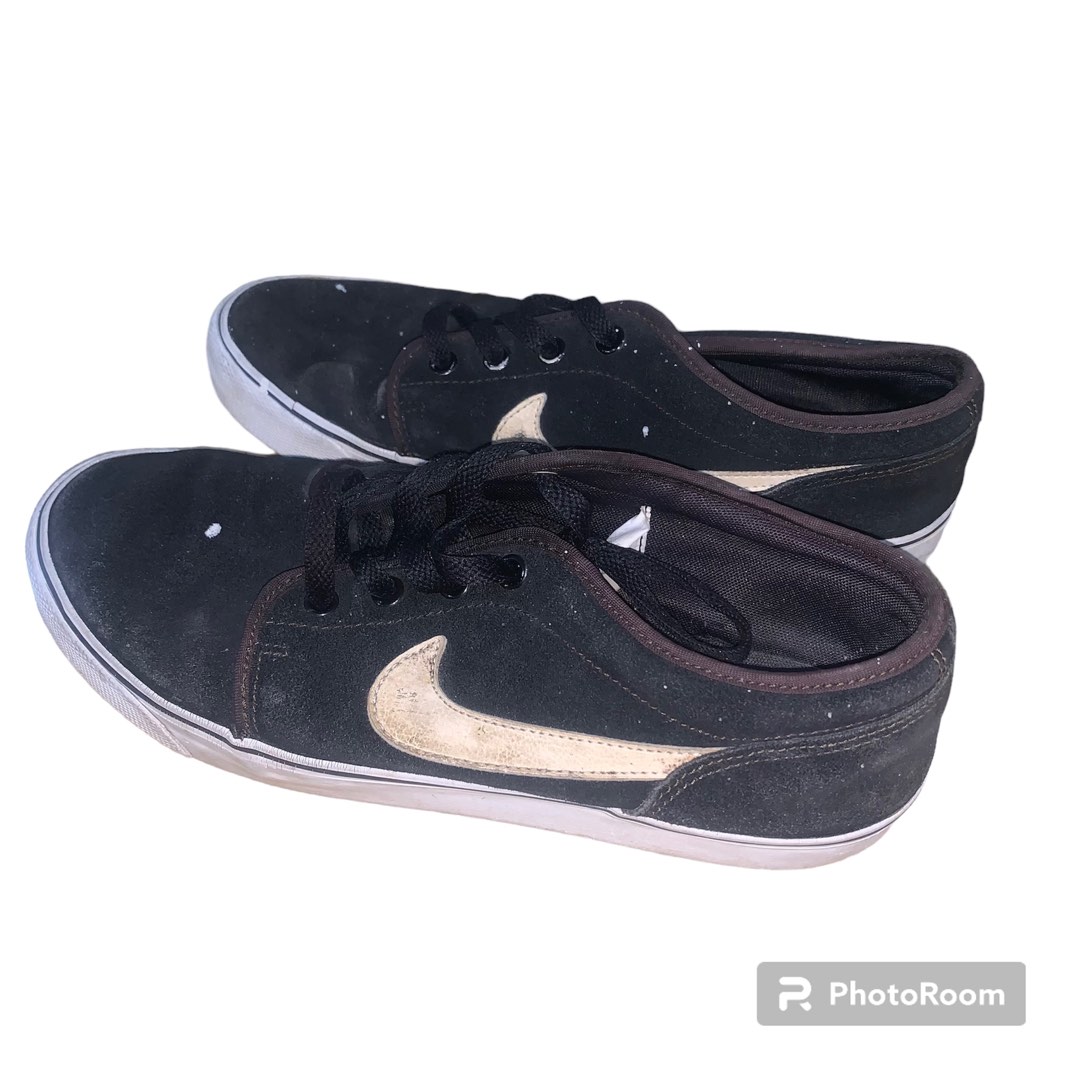 Nike toki low suede outlet