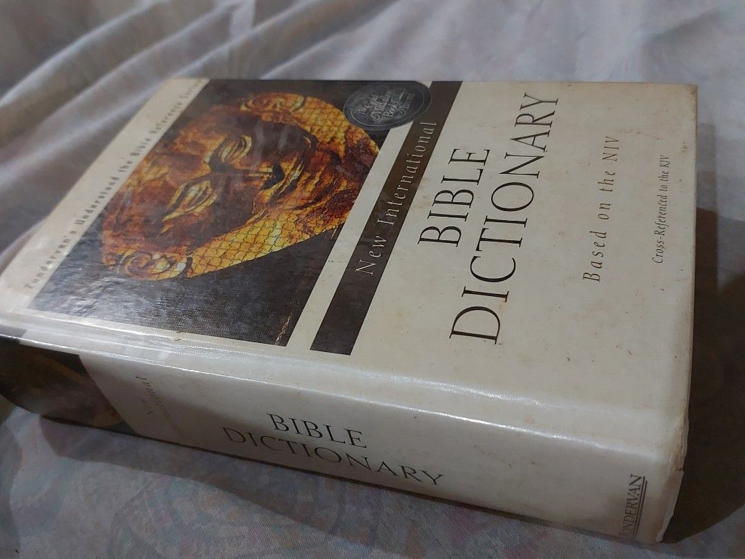 NIV Bible Dictionary (Category: Religion Books) located in San Fernando. Submitted by preloveditems05 (Listing ID 1314289198, Image 2). Description: NIV Bible Dictionary Overall Condition: 9.5/10 Inclusion/s: - Dictionary - Plastic Cover (removable) MOP - Gcash - Paymaya.