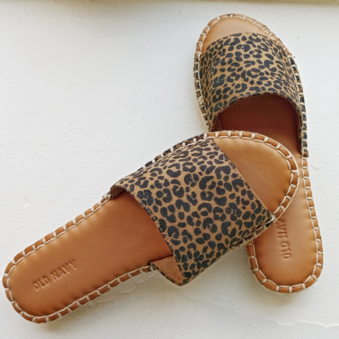 Leopard sandals old navy top