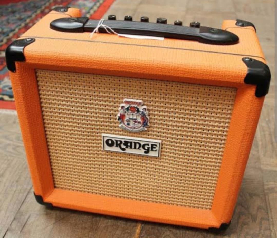 Original Orange Guitar Amplifier (Category: Soundbars, Speakers & Amplifiers) located in Manila. Submitted by jecellede28877 (Listing ID 1314168215, Image 1). Description: .