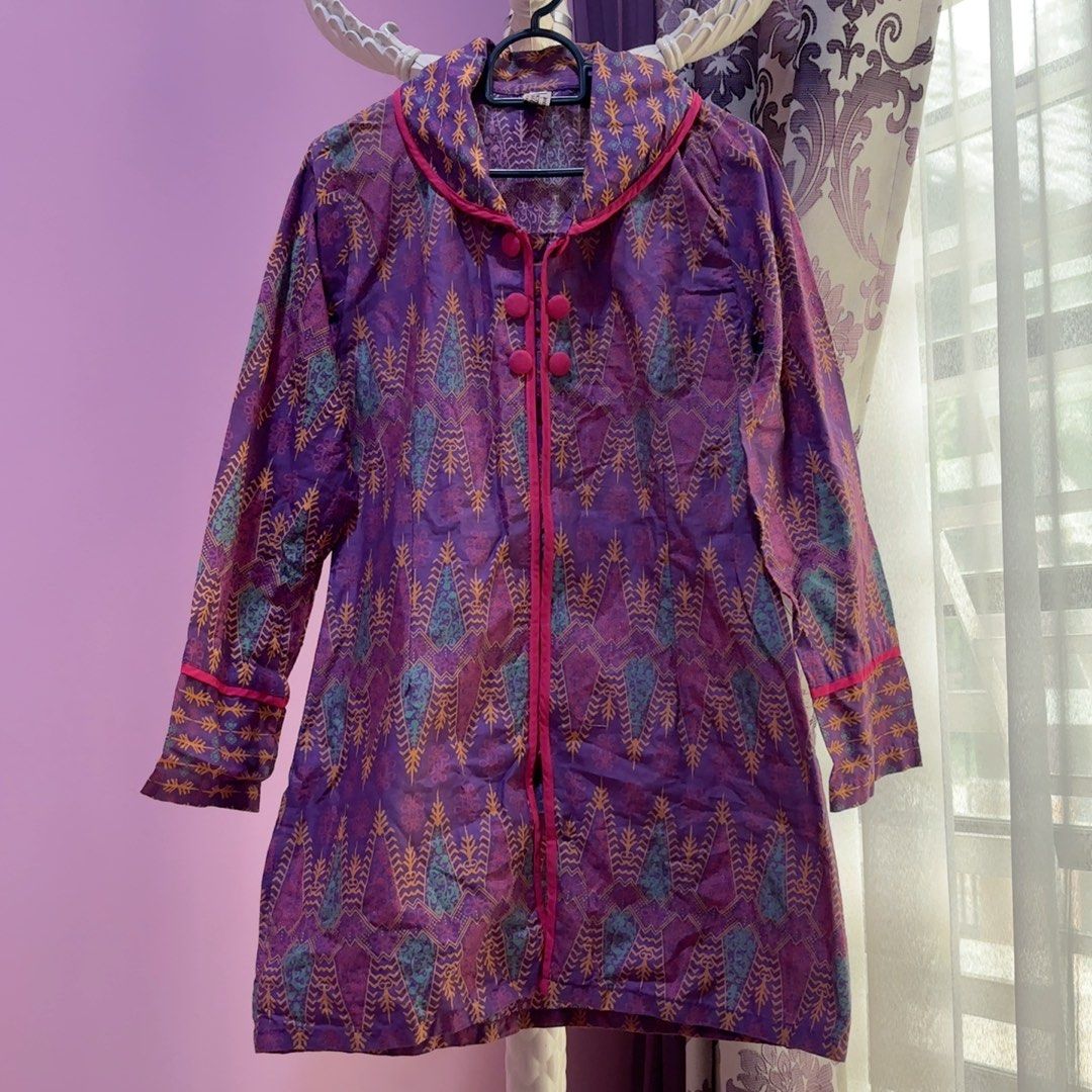 Java-Indonesia Purple Outer Batik (Category: Coats, Jackets and Outerwear) located in Kuala Terengganu. Submitted by kevsya (Listing ID 1314217113, Image 1). Description: ✦ Price does not include postage ✦ Every purchase comes with a free gift.