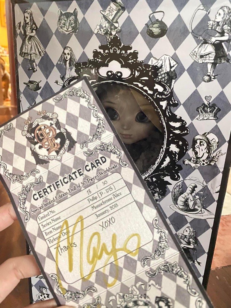 Pullip Monochrom Alice Limited 50 pcs (Category: Figurines & Statues) located in Davao. Submitted by chelleyyyyy (Listing ID 1314309627, Image 3). Description: Selling my P-171S Pullip Monochrome Alice Certificate 18/50 (Certificate 19/50 previously sold) Limit 50 pcs only worldwide.
