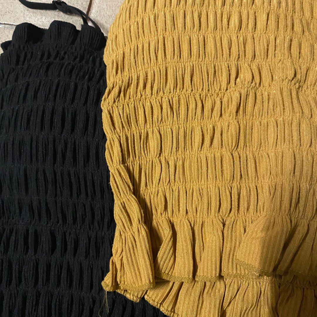 Ruffle tops - take all (Category: Sleeveless) located in Manila. Submitted by ranze (Listing ID 1314253028, Image 3). Description: Cropped ruffle tops with padding. Also perfect for the summer! The straps are also detachable..