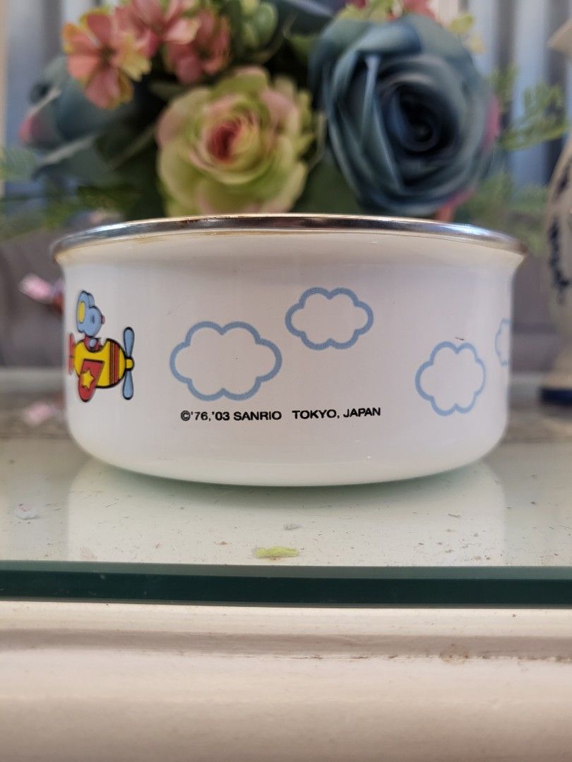 Sanrio Hello Kitty¹ Enamel Cookware (Category: Dinnerware & Cutlery) located in San Fernando. Submitted by jpmarketplace2023 (Listing ID 1314343607, Image 2). Description: 💚 All items are authentic from Japan. 💛 MOP: GCash (❌️ GCash Protect) 🩵 MOD: LBC only (❌️ S. Checkout, COD, COP) 💙 Meet-up: Vista Mall, San Fernando, Pampanga 💜 All items are on-hand. 🧡 First to pay gets the item first. ❤️ Breakable items are packed with care and caution.