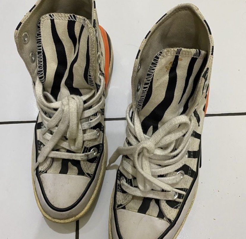 Sepatu Converse Sunblocked CPX70 High Zebra