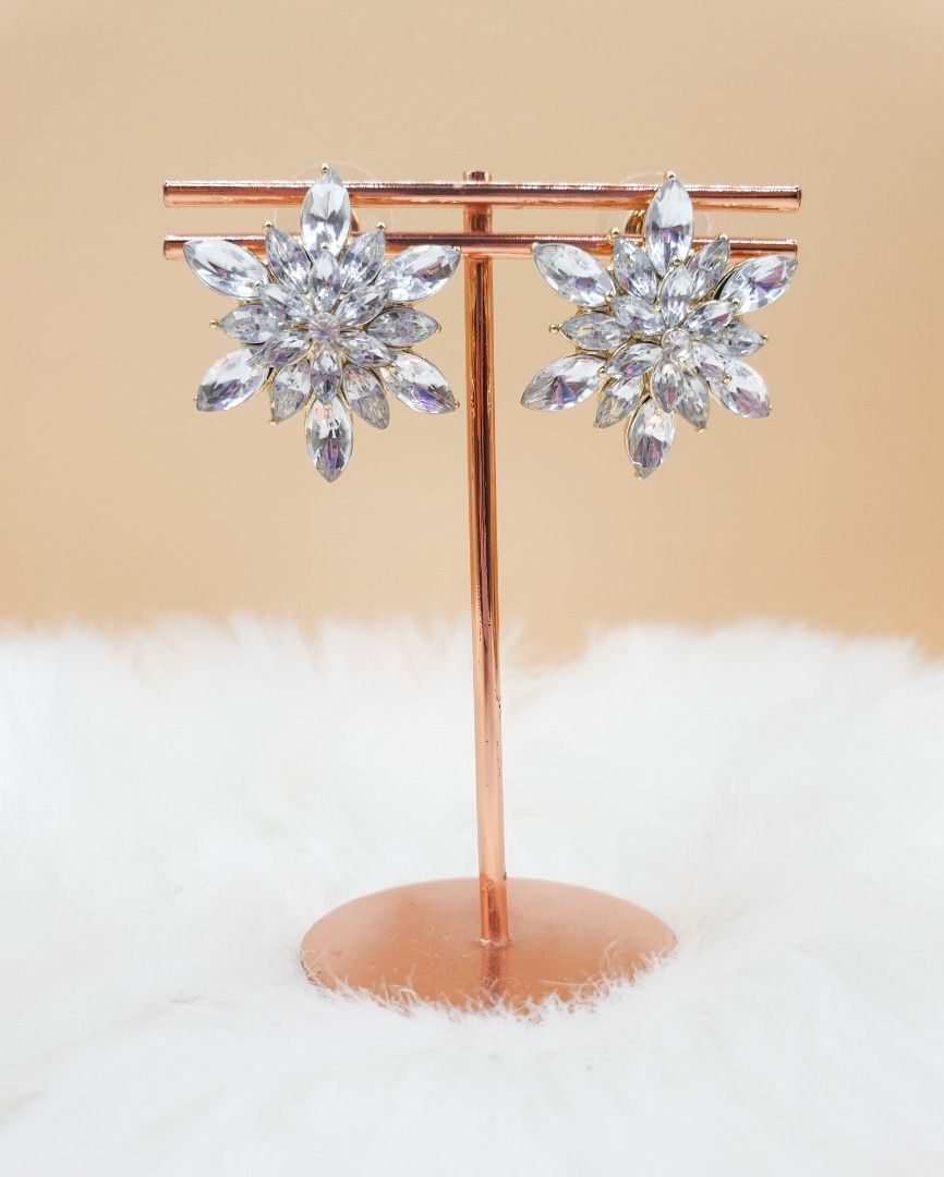 Sparkling star stud earrings cheap