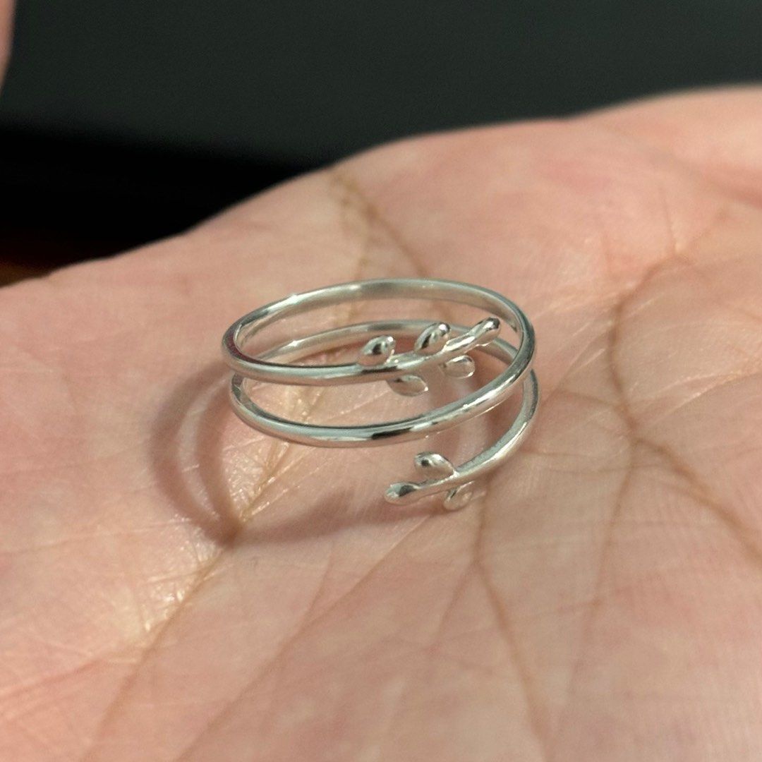 Sterling Silver 924 Open Ring Adjustable (Category: Rings) located in Pasig City. Submitted by khimtaba (Listing ID 1314309207, Image 3). Description: .