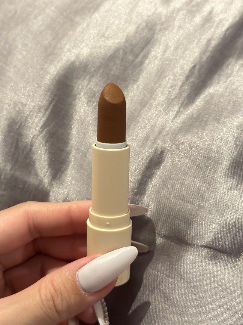 Sunnies Face Fluffbalm (Category: Makeup) located in Quezon City. Submitted by ella1420 (Listing ID 1314307847, Image 1). Description: -Authentic Sunnies Face Fluffbalm in Perfect Nude shade -blotted lipstick for everyday wear -bought for 445 pesos, selling low -Not used, only swatched once -Good as new -RFS: already have similar shade -no box .