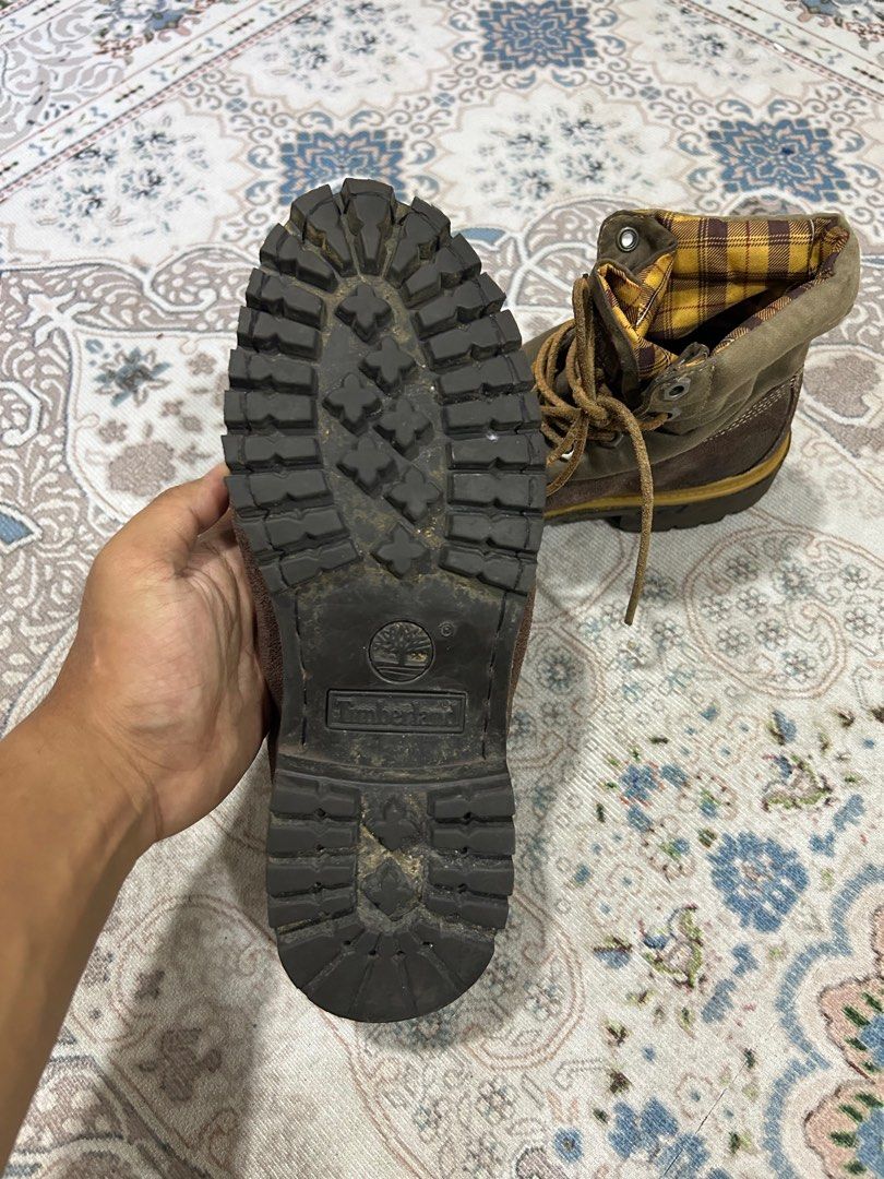 Timberland (Category: Boots) located in Tanah Merah. Submitted by wickypicky (Listing ID 1314190020, Image 3). Description: Timberland Suede Boots UK7 US8 Material Suede RM100 postage included 👍🏽.