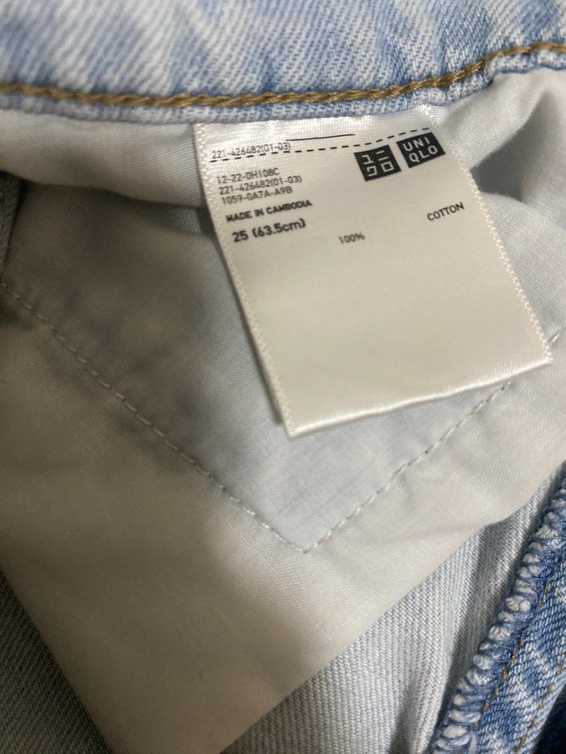 UNIQLO Jeans/Pants (Category: Jeans) located in Cavite. Submitted by _cc25 (Listing ID 1314316085, Image 2). Description: Rfs: decluttering .