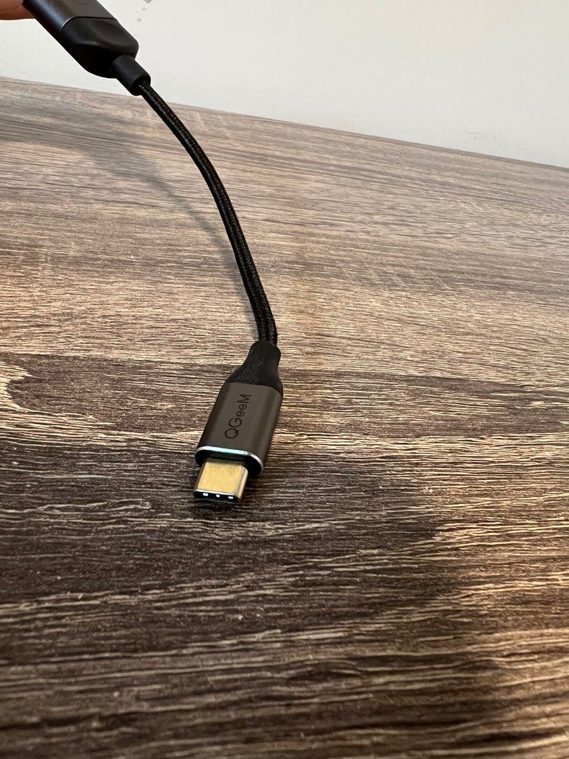 USB C to HDMI Adapter (Category: Cables & Adaptors) located in Talibon. Submitted by ky.declutters (Listing ID 1314292017, Image 2). Description: ✨ bought in Japan (Amazon).