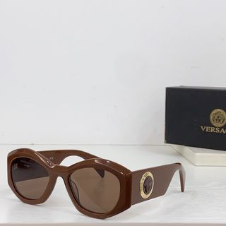 (Category: ) located in . Submitted by sunglasses.versionsale (Listing ID 1314216714, Image 1). Description: .