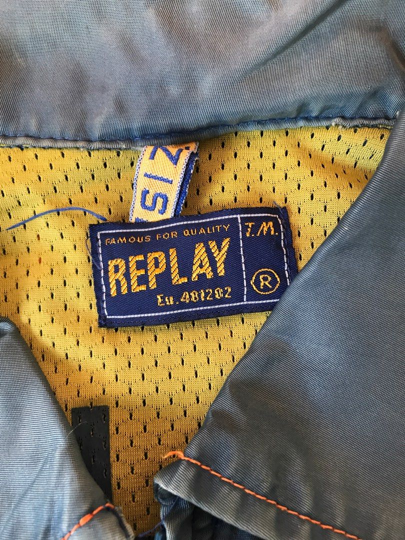 Vintage Boxy Replay Jacket (Category: Coats, Jackets and Outerwear) located in Lucena. Submitted by Chabs (Listing ID 1314313509, Image 2). Description: 90s Replay Jacket Size 36 Width 23 x 25 Length Not Thrifted Bought at Replay SM Megamall Issue: see pics. Kumupas na lang po sa pagkaka stock sa cabinet. Baka may way pa para maibalik an colorway ng pagka blue nya. Pwede din reversible. Thanks.