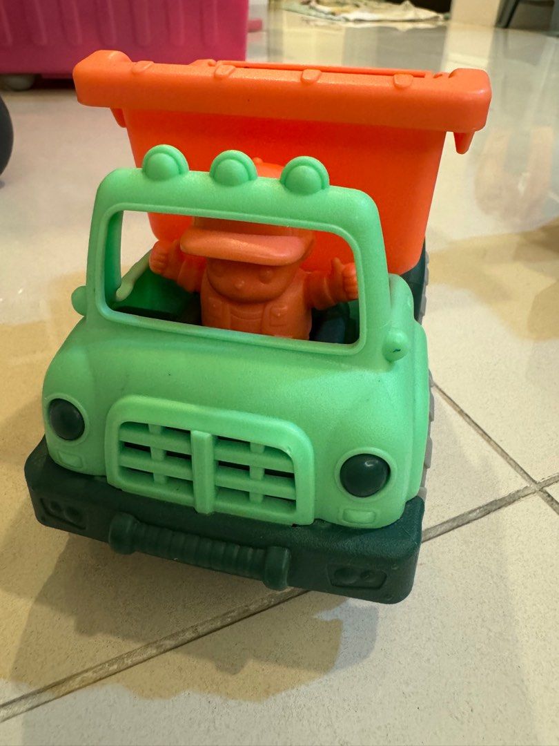 Wonder Wheels Excavator Truck & 3 Little Truck Set, Hobbies & Toys ...