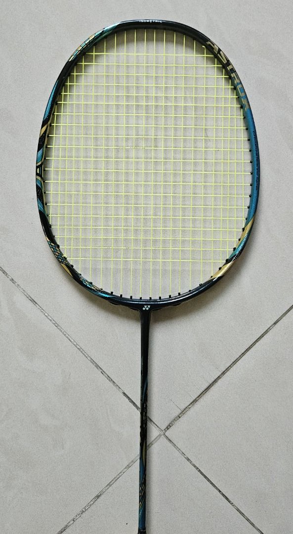 Yonex Astrox 88S PRO, Sports Equipment, Sports & Games, Racket