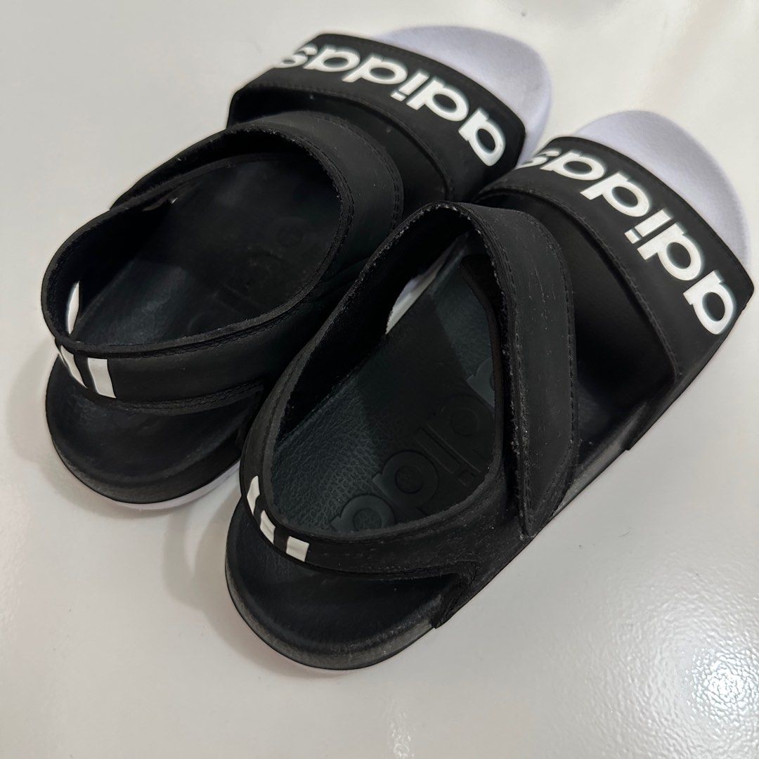 Adidas Adilette sandals (Category: Flats & Sandals) located in Guimba. Submitted by _thrift_things_ (Listing ID 1314460891, Image 2). Description: Used twice Needs cleaning to look brand new ✨ Orig price: ₱1,600.