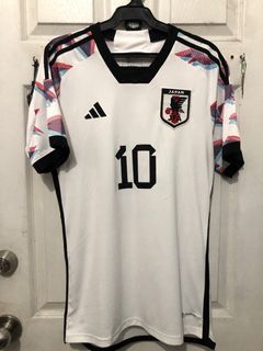 (Category: ) located in . Submitted by footieshirtz (Listing ID 1314541339, Image 1). Description: .