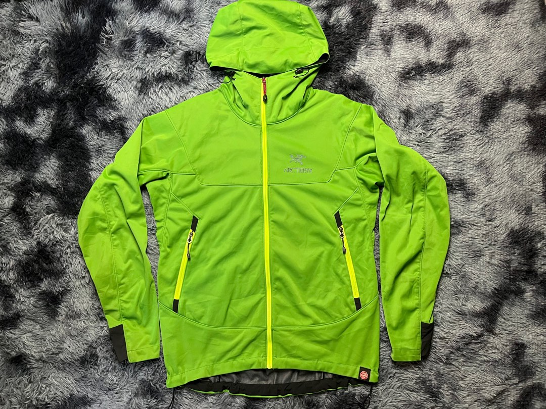 arcteryx, Men's Fashion, Coats, Jackets and Outerwear on Carousell