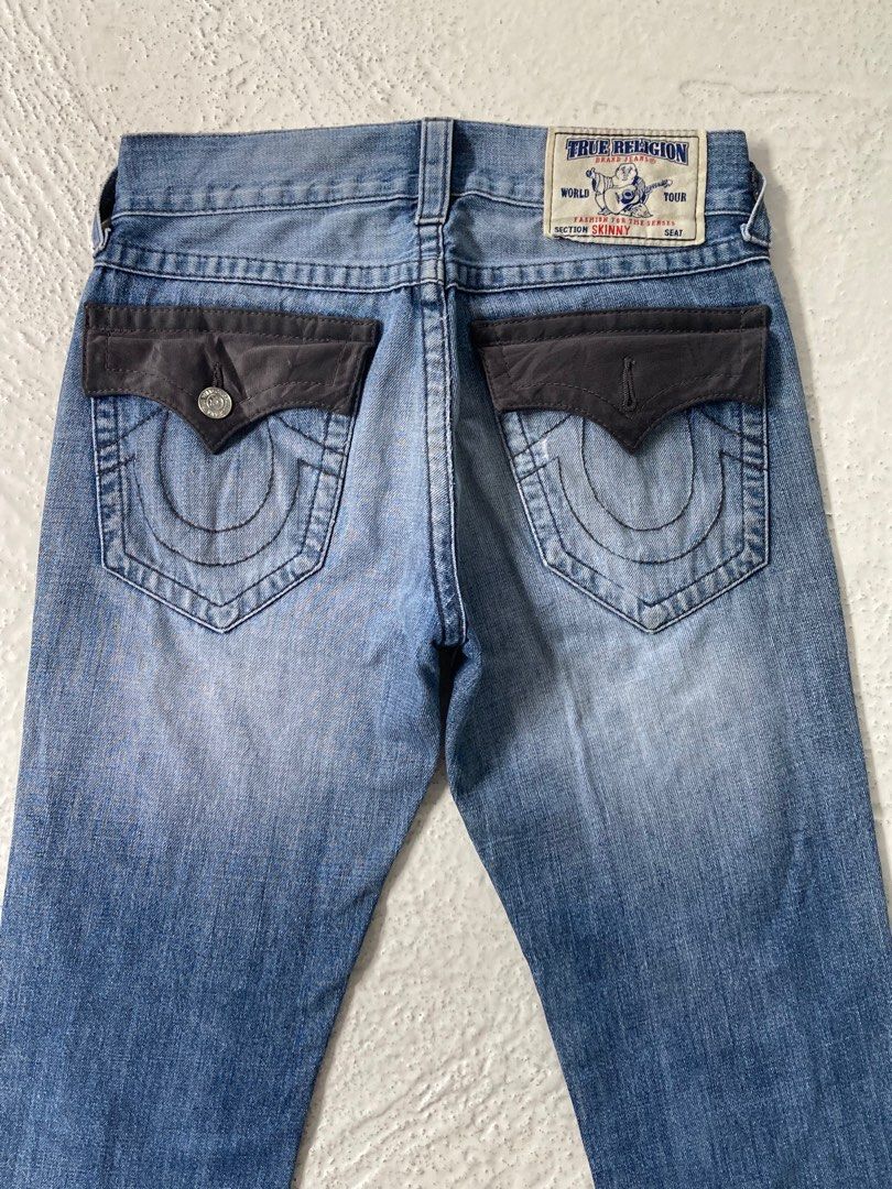 Authentic True Religion Ripped Jeans Skinny cut for Men’s, Actual Waistline 29 (Category: Jeans) located in Santo Domingo. Submitted by welldetailedseller (Listing ID 1314464101, Image 1). Description: •Authentic Levi’s 511 Black Leather patch slim fit soft denim navy blue for Men’s •No Strech Facotry Tattered Style •Verygood Condition •Issue normal usage and button on back 1 removed and hem altered legth not big deal back to original cut naman p