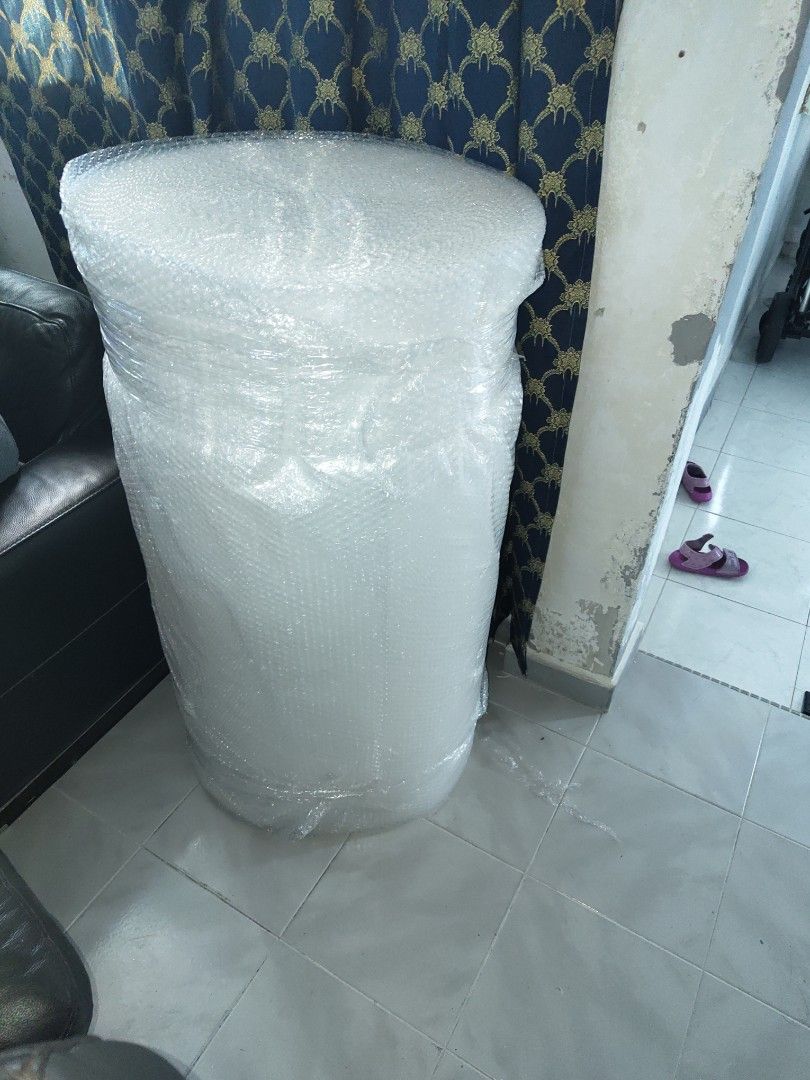 Bubble wrap (Category: Home Improvement Tools & Accessories) located in Singapore. Submitted by aceman3 (Listing ID 1314423824, Image 2). Description: Used around 10-20 meters..