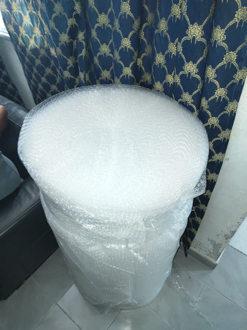 Bubble wrap (Category: Home Improvement Tools & Accessories) located in Singapore. Submitted by aceman3 (Listing ID 1314423824, Image 3). Description: Used around 10-20 meters..