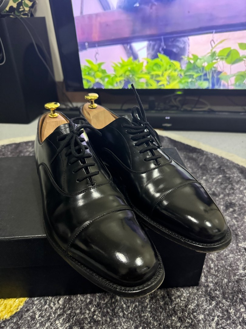 Church's shoe laces shop