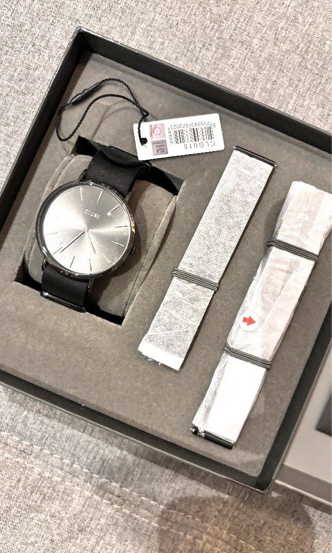 Cluse Minimalist Watch set Women s Fashion Watches Accessories Watches on Carousell
