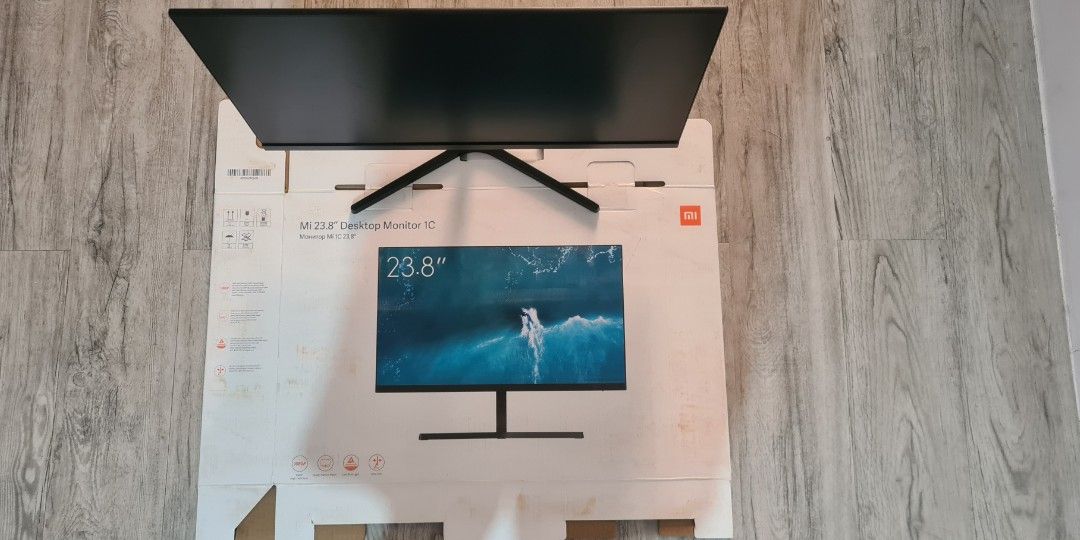 Desktop monitor (Category: Desktops) located in Quezon City. Submitted by jederonn49 (Listing ID 1314440893, Image 3). Description: Will delete once sold! 5 months used monitor, rfs: no longer needed, specs already posted with other photos..