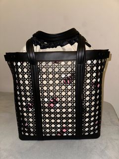 （分類：）位於 。 由 ladycc. 提交（商品編號 1314398839，圖片 1）。簡介： 。