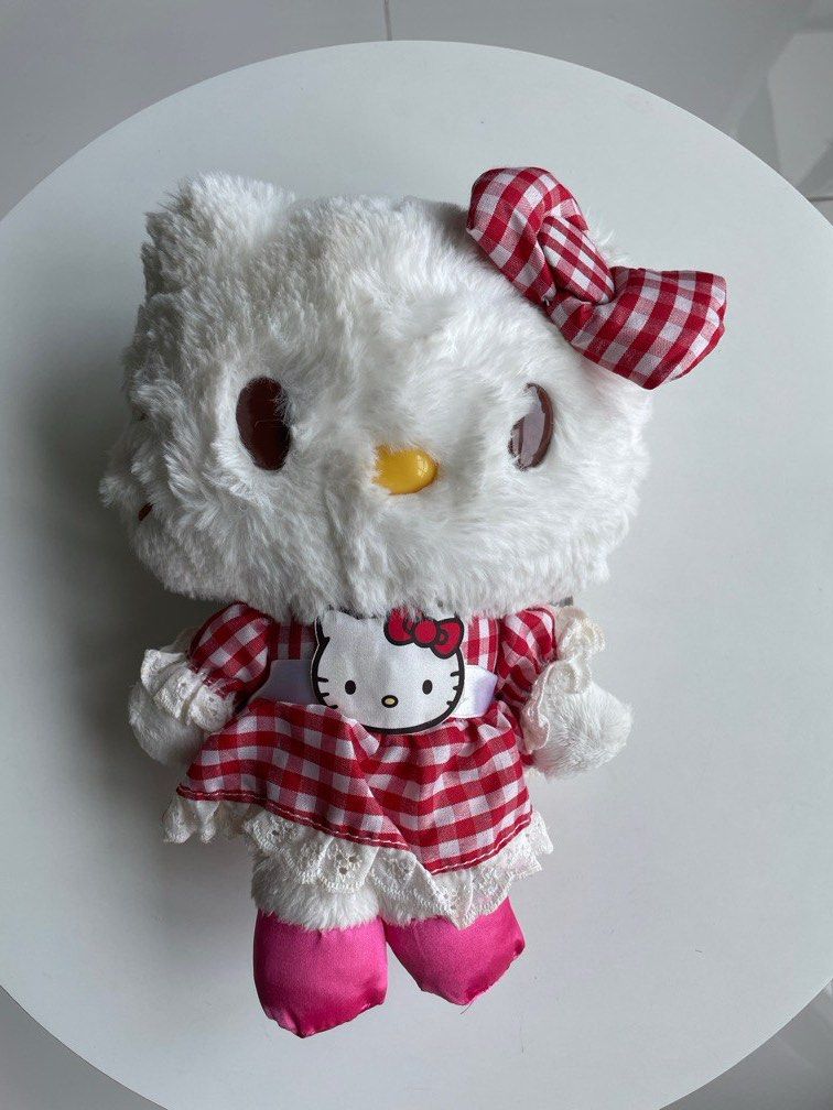 Hello Kitty Assorted (Category: Plushies & Soft Toys) located in Singapore. Submitted by devildog62 (Listing ID 1314463418, Image 3). Description: Assort Hello Kitty $8 to $20.