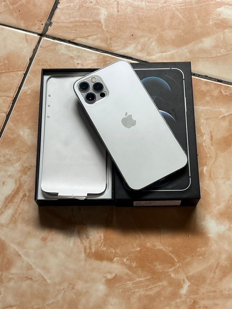 iPhone12pro 256GB silver Apple iPhone 12 Pro 256GB Silver