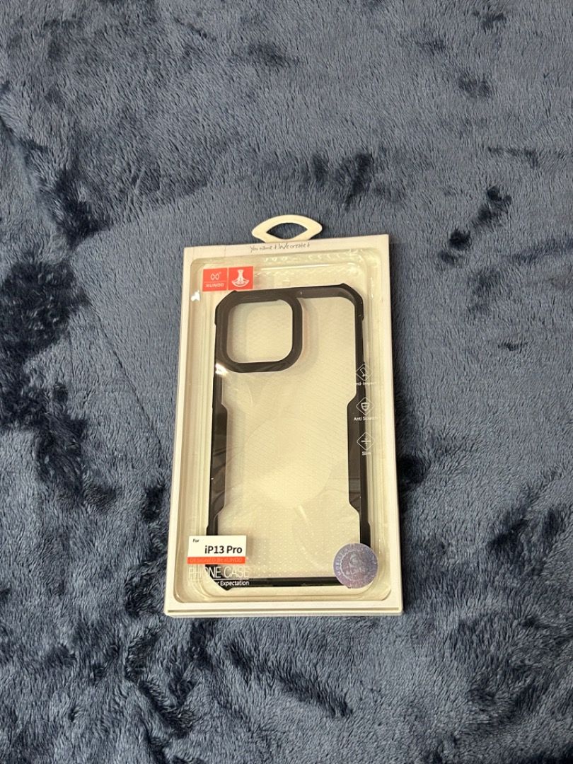 iPhone 13 Pro Clear Case (Category: Cases & Sleeves) located in Manila. Submitted by audknee (Listing ID 1314369479, Image 1). Description: iPhone 13 Pro clear case, with black border MOP: Gcash MOD: JNT, LBC, SDD* | Buyer will shoulder shipping fee *Depending on availability.