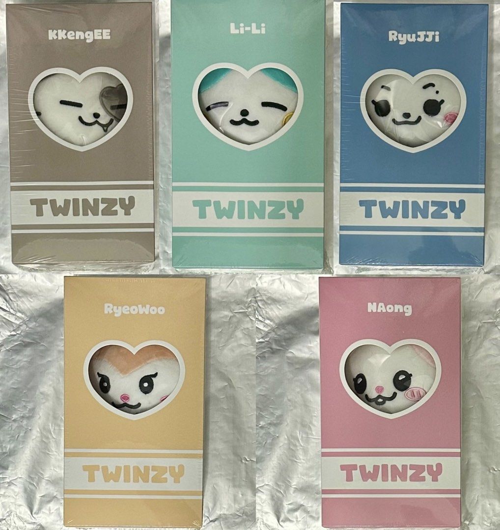 ITZY Twinzy Plush Original ver., 興趣及遊戲, 收藏品及紀念品 ITZY Twinzy Plush Original ver., 興趣及遊戲, 收藏品及紀念品