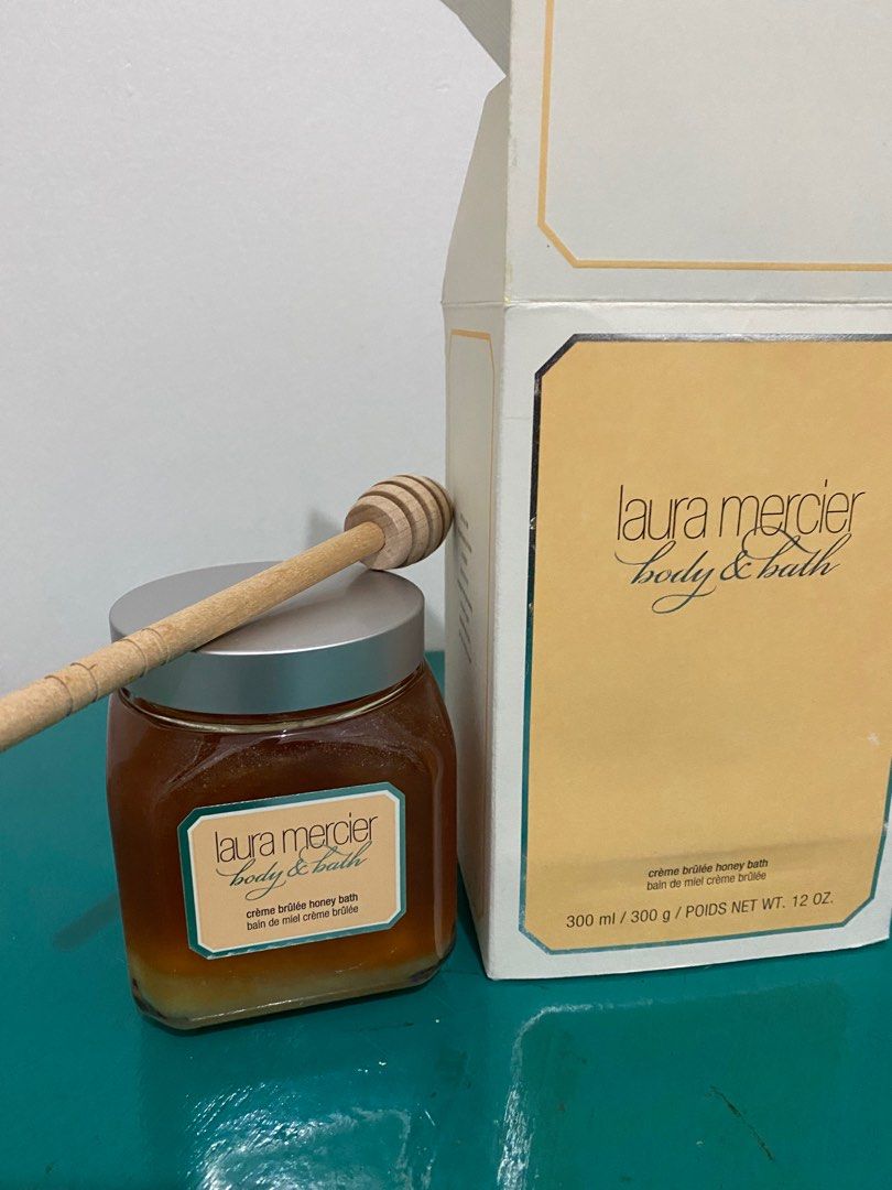 Laura Mercier (Category: Bath) located in Muntinlupa City. Submitted by stuffedbunny (Listing ID 1314457362, Image 2). Description: Crème brûlée honey bath With box.