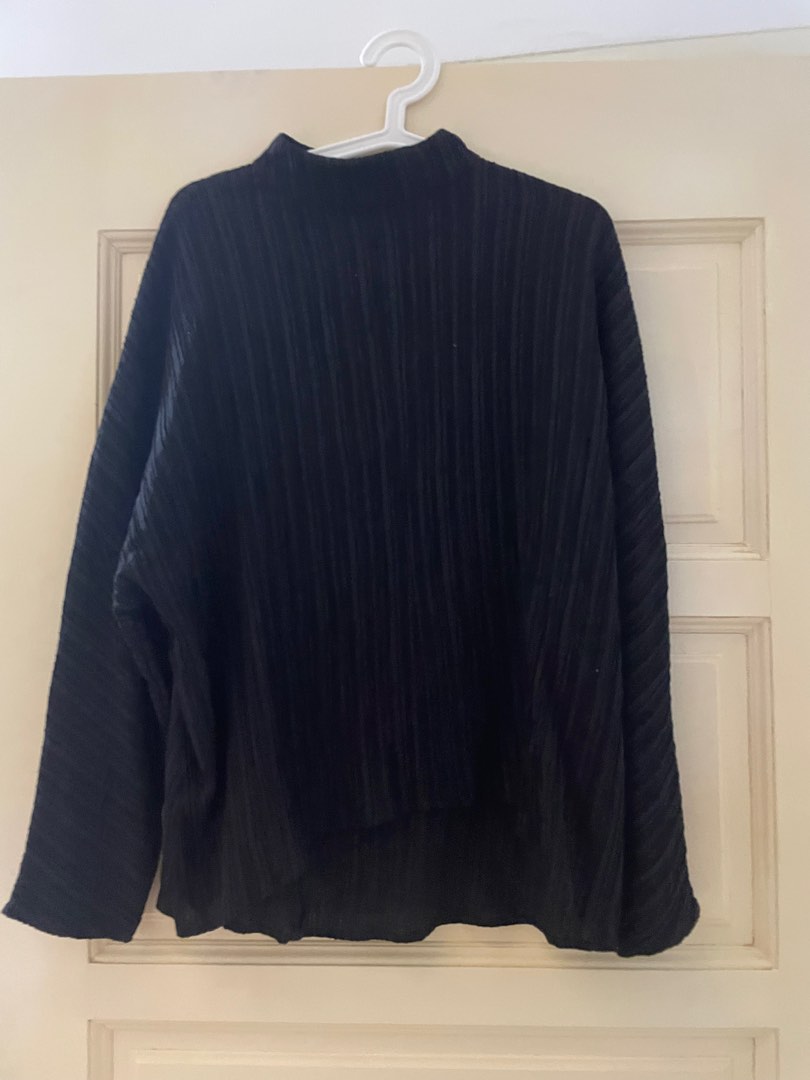 lilit pleated shawl
