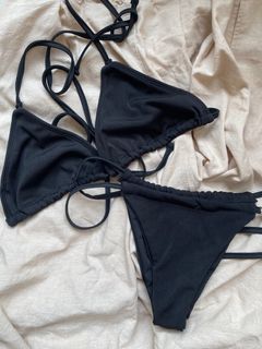 (Category: ) located in . Submitted by emptymyhanger (Listing ID 1314433026, Image 1). Description: .