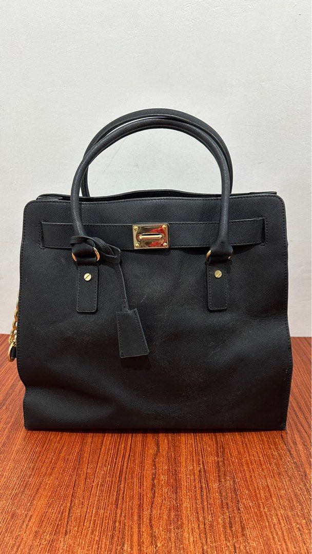MK large hamilton saffiano tote best sale