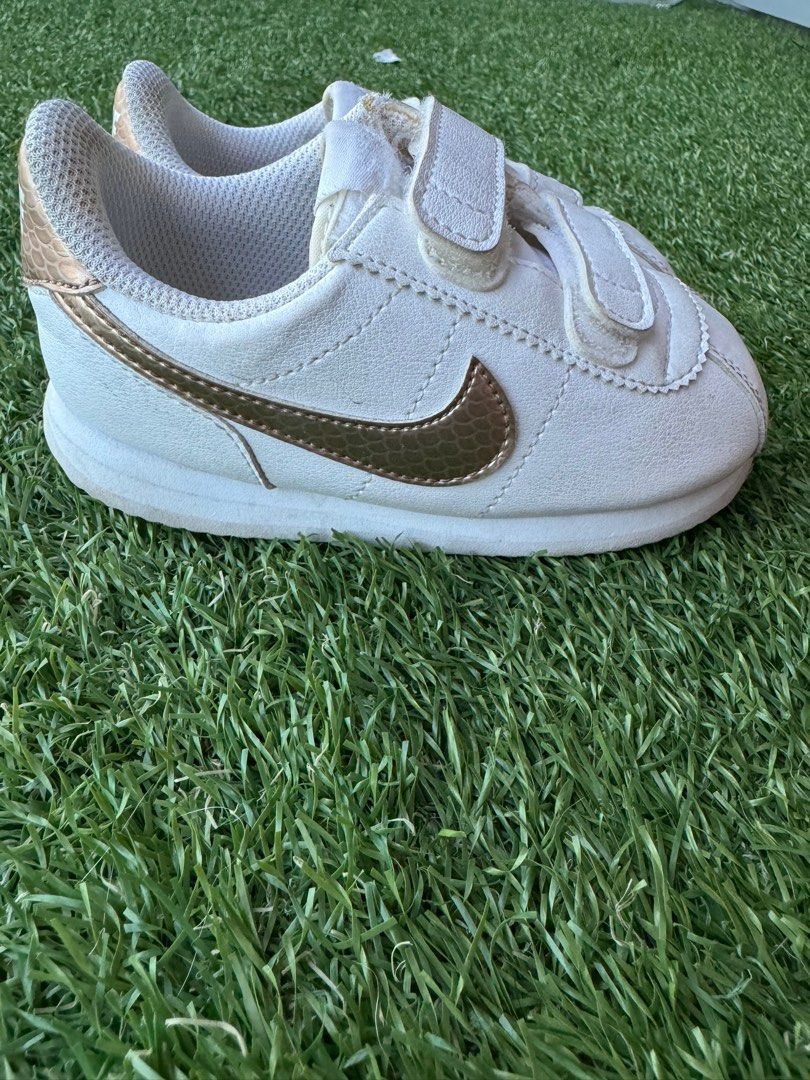 Nike Cortez Basic (Category: Babies & Kids Fashion) located in Petaling Jaya. Submitted by enigma88 (Listing ID 1314424290, Image 3). Description: .