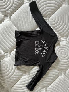 (Category: ) located in . Submitted by ss_wardrobe (Listing ID 1314437438, Image 1). Description: .